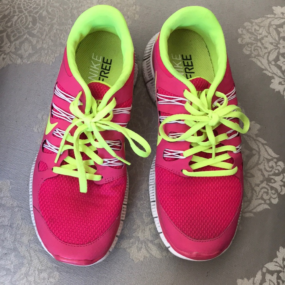 Nike free runs